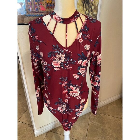 No Boundaries Cut out bodysuit in Burgundy Floral - Picture 1 of 11